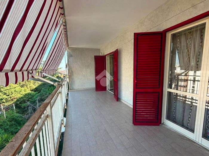 Appartamento con 5 locali in vendita in VIA MEUCCI, Grumo Nevano