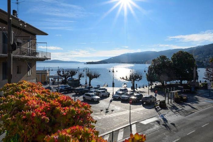 Appartamento quadrilocale in vendita in Corso Giuseppe Garibaldi, Centro, Baveno