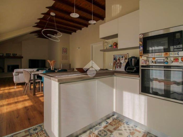 Appartamento trilocale in vendita in Piazzale Giacomo Perlasca, Vestone