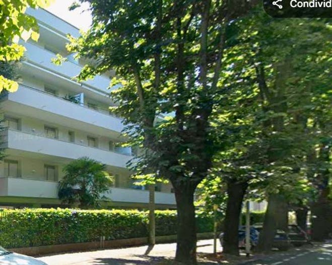 Appartamento con 5 locali in vendita in Viale dei Tigli, Crenna Bettolino, Gallarate