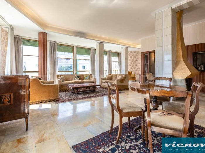 Appartamento con 6 locali in vendita in San Saba Caracalla, Roma