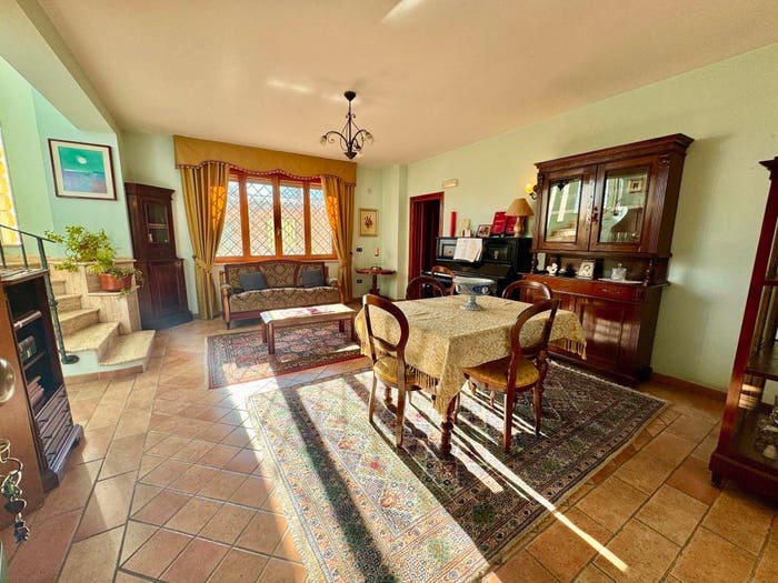 Casa con 6 locali in vendita in Via Sant'Andrea, Centro, Avezzano