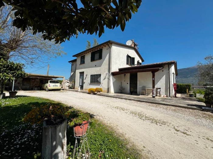 Casa con 6 locali in vendita in Via passo della pietra, Tordandrea Castelnuovo, Assisi