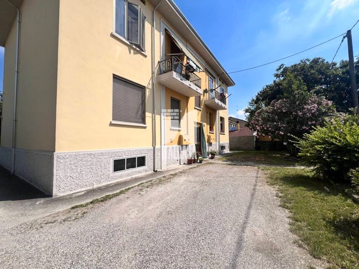 Appartamento trilocale in vendita in Via Cisa, Cerese, Borgo Virgilio