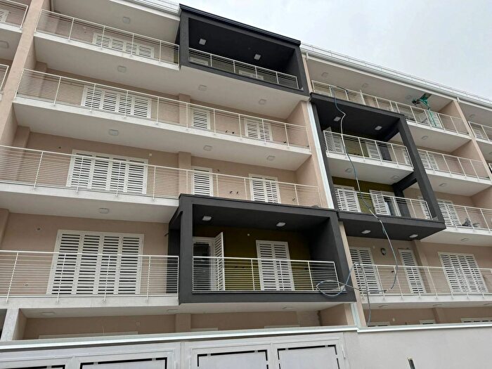 Appartamento quadrilocale in vendita in Via Trieste, San Nicola La Strada