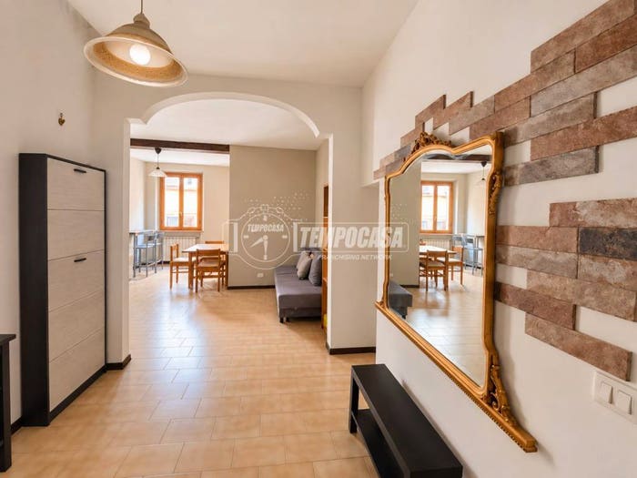 Appartamento trilocale in vendita in Via San Salvatore, Centro Storico, Modena