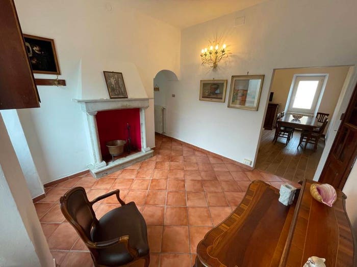 Casa quadrilocale in vendita in Centro, Ameglia