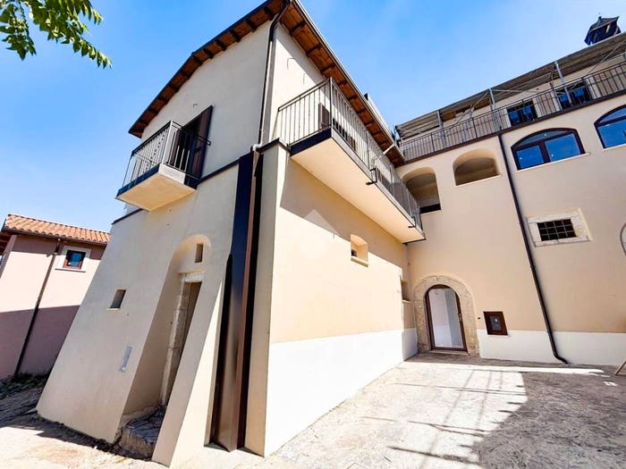 Appartamento bilocale in vendita in Via Delle Volpi, Paganica Tempera, L'Aquila