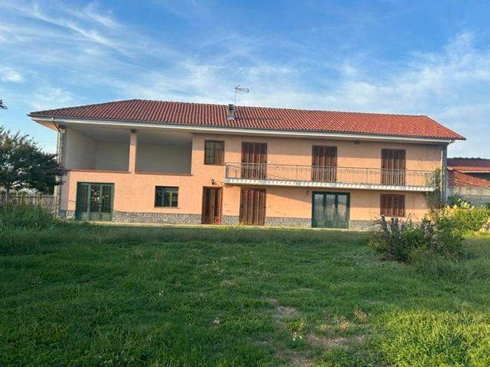 Casa con 5 locali in vendita in Via Cascinetta, Osasco