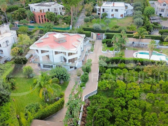 Casa con 6 locali in vendita in Via Costantino, Cardillo, Palermo