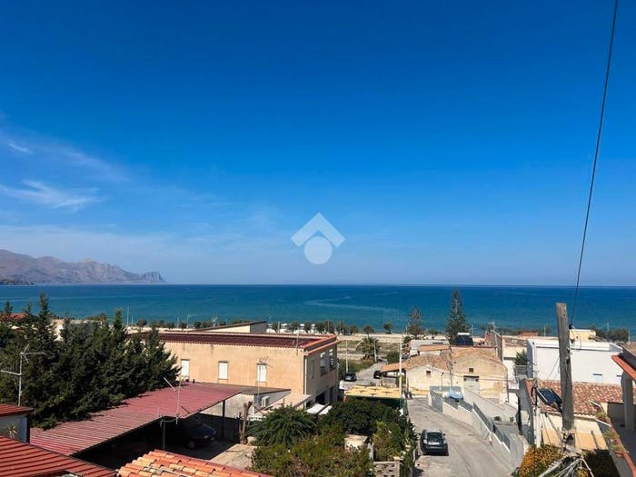 Casa con 6 locali in vendita in Via del Cigno, Alcamo Marina, Alcamo