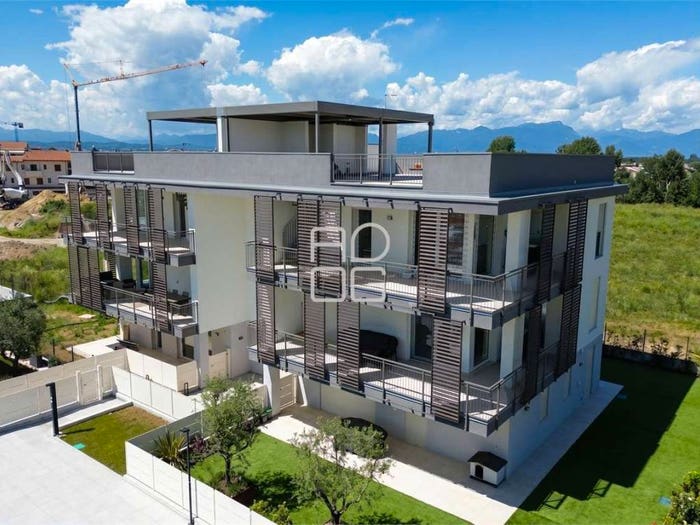 Appartamento trilocale in vendita in Via Aldo Cantarini, Rivoltella, Desenzano del Garda