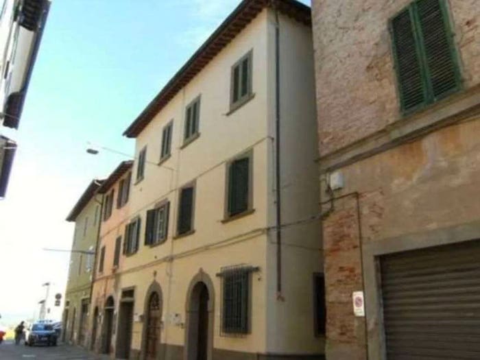 Appartamento con 5 locali in vendita in Via Castruccio Castracani, Centro, Fucecchio
