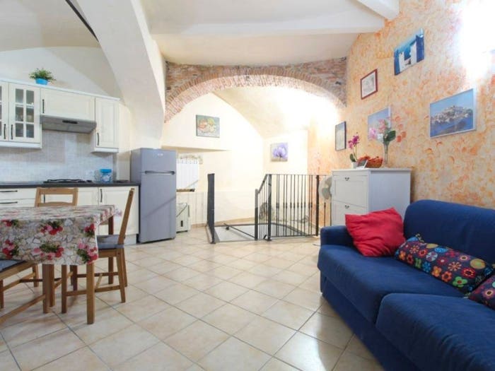 Appartamento bilocale in vendita in Via strafforello, Porto Maurizio, Imperia
