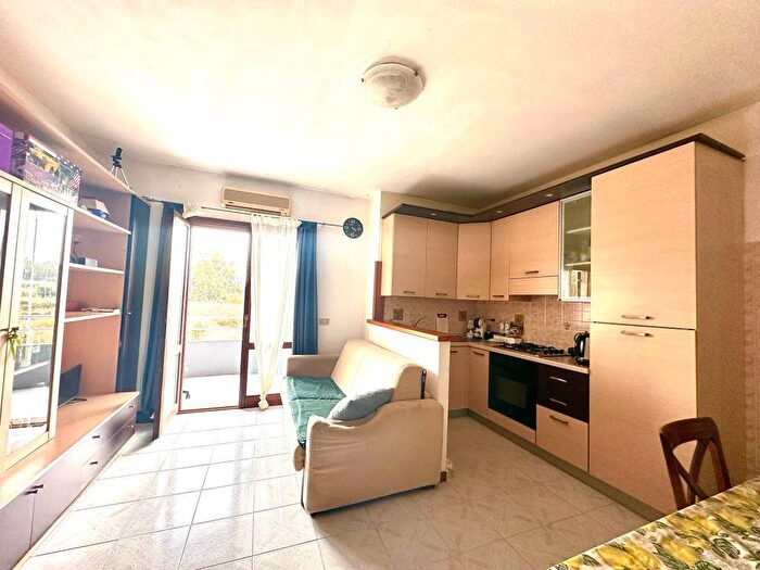 Appartamento trilocale in vendita in Via Friuli, Baratta, Olbia