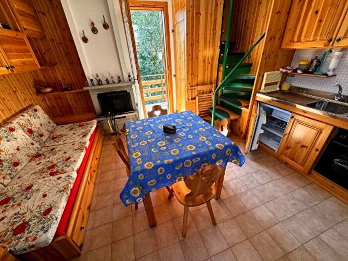 Appartamento trilocale in vendita in Via Faidello, Faidello, Fiumalbo