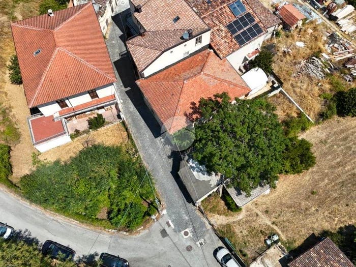 Appartamento quadrilocale in vendita in Via montesoro, Valle Cavalletto D'Ocre, Ocre