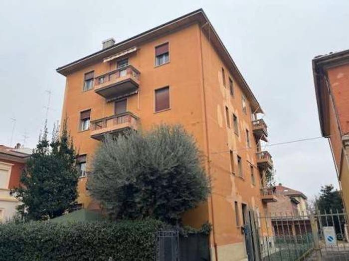Appartamento con 5 locali in vendita in Via Dionisio Calvart, Bolognina, Bologna