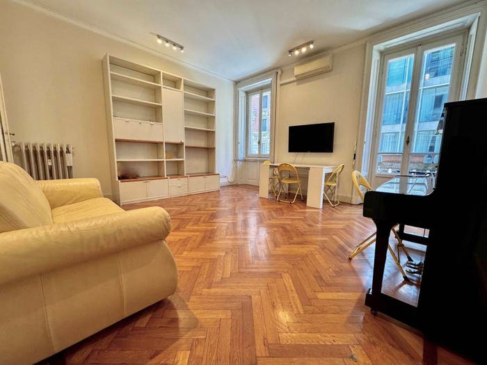 Appartamento trilocale in vendita in Via Mauro Macchi, Centrale, Milano