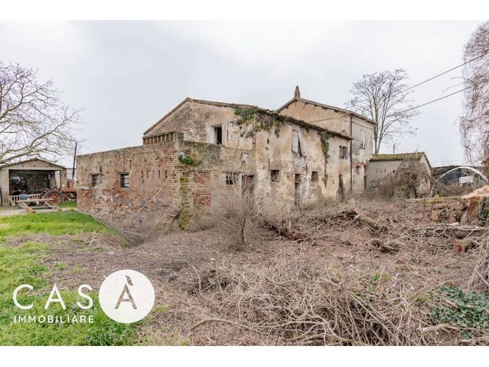 Casa con 6 locali in vendita in Gambettola