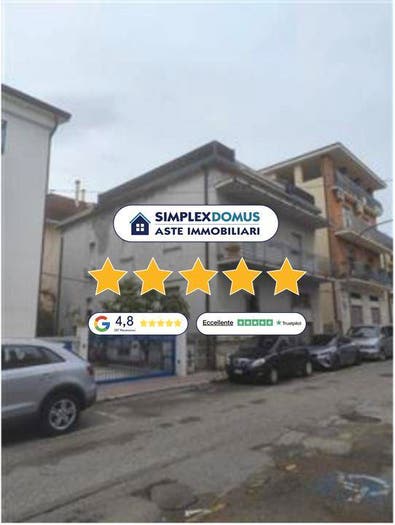 Appartamento con 6 locali in vendita in Via Francesco Petrarca, Centro, San Benedetto del Tronto