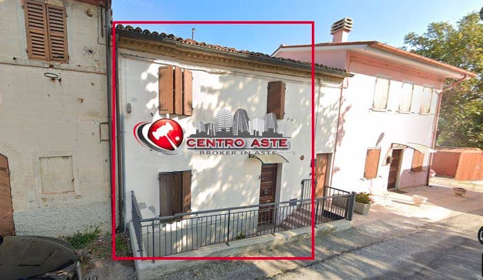 Appartamento con 6 locali in vendita in Via della Pieve Cartoceto PU Italia, Cartoceto