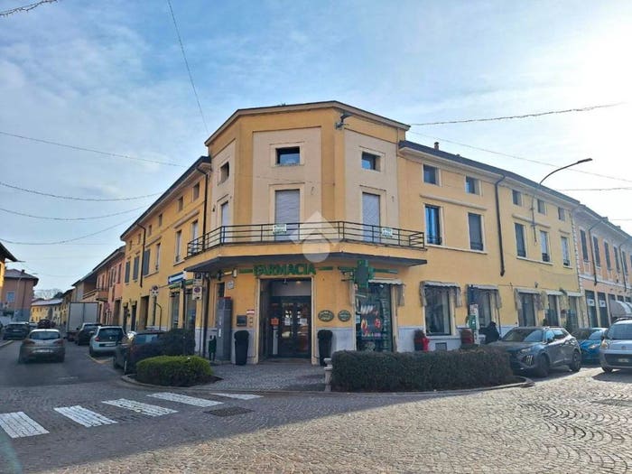 Appartamento trilocale in vendita in Via Senatore Giovanni Marcora, Centro, Inveruno