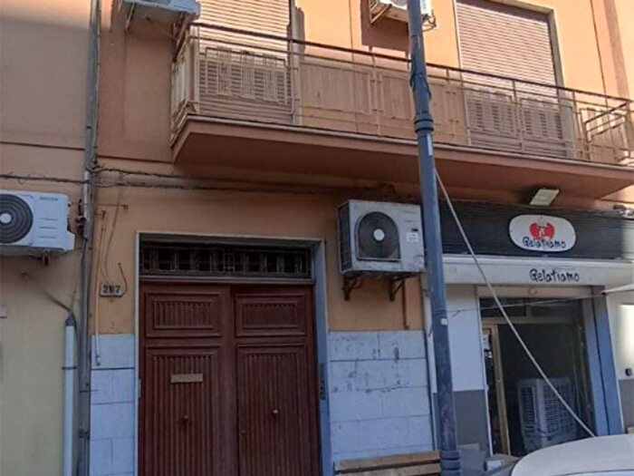 Appartamento quadrilocale in vendita in Via Giovanni Battista Fardella, Centro, Trapani