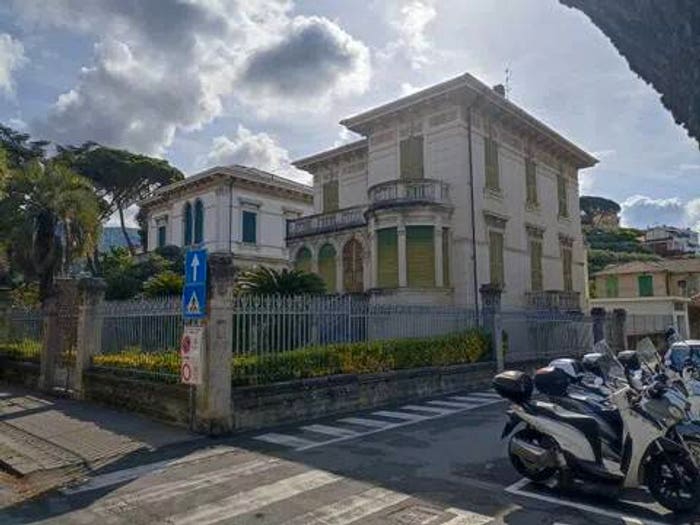 Casa con 6 locali in vendita in Corso Giuseppe Mazzini, Centro, Lavagna