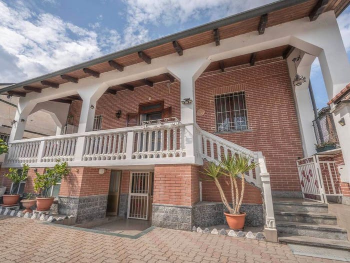 Casa quadrilocale in vendita in Via Cuneo, Nichelino