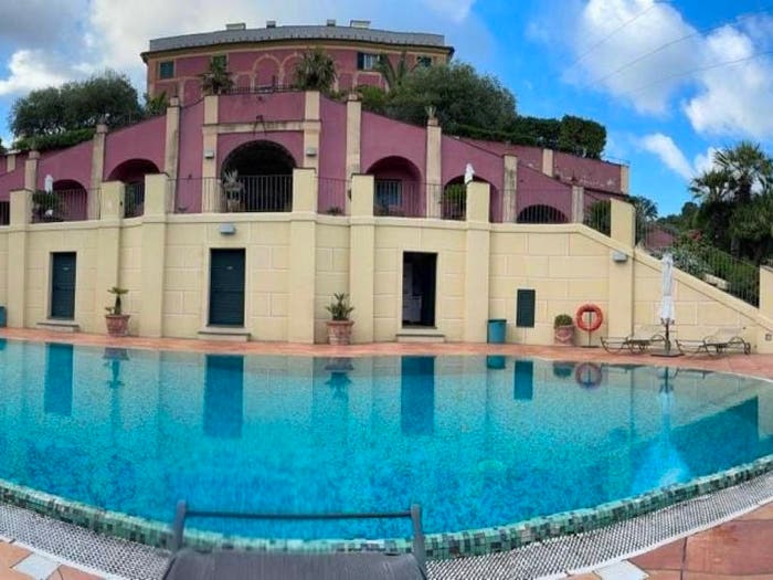 Appartamento trilocale in vendita in Via Antonietta Massuccone Mazzini, Bolzaneto, Genova