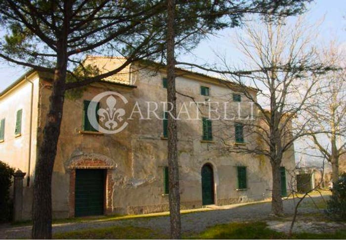 Casa con 6 locali in vendita in Via della Val di Cecina, Montescudaio