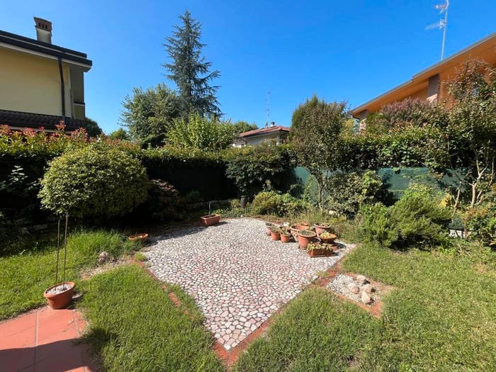 Casa con 6 locali in vendita in Centro, Correggio