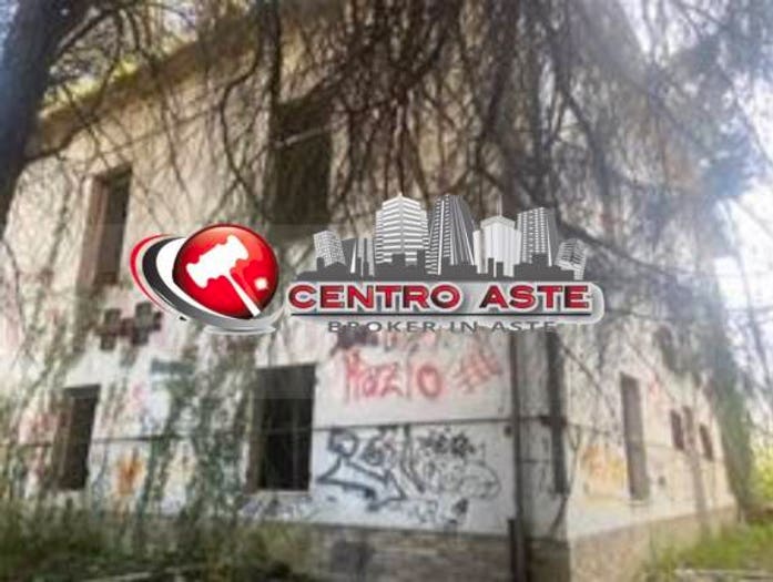 Casa con 6 locali in vendita in Località Porta Parco, Centro, Urbania