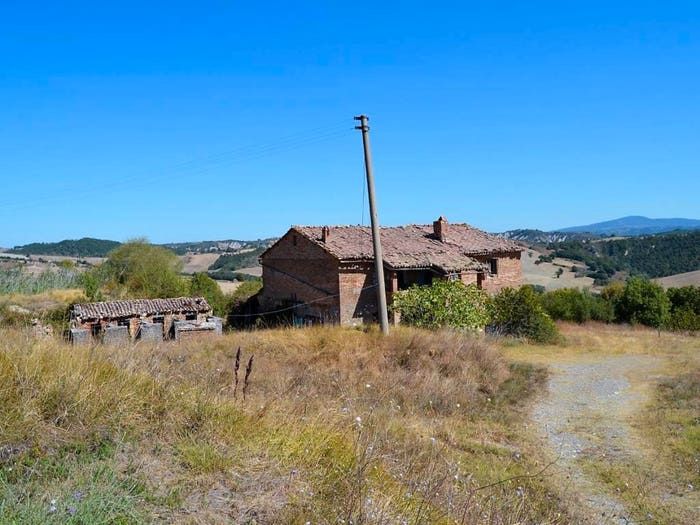 Casa quadrilocale in vendita in Stazione Di Allerona, Allerona