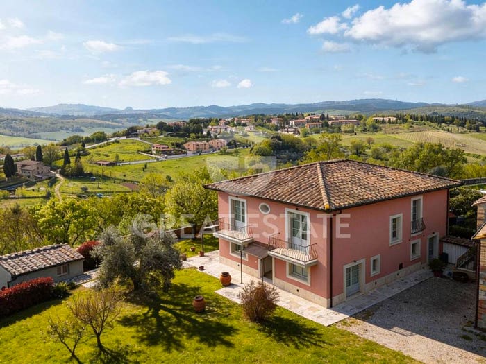 Casa con 6 locali in vendita in Via Roma, Centro, Casole d'Elsa