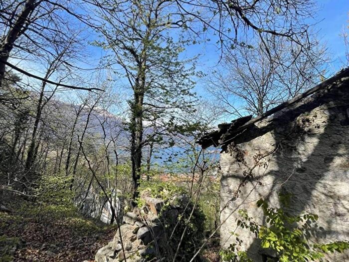 Casa in vendita in Strada Provinciale della Valsassina, Bellano