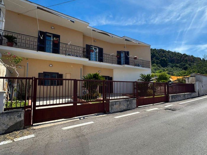 Appartamento quadrilocale in vendita in Via Marco Taliento, Centro, Roccarainola