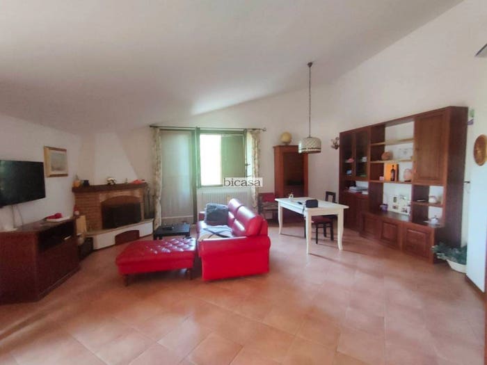 Casa con 6 locali in vendita in Via Brodolini, Area Produttiva, Montelabbate