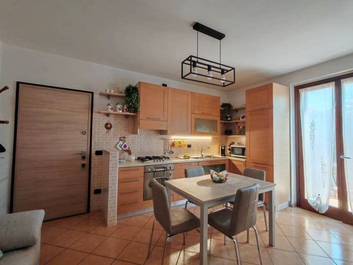 Appartamento bilocale in vendita in Via Papa Giovanni Paolo II, Centro, Binago