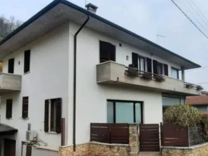 Appartamento quadrilocale in vendita in Via Sant'Urbano, Sant'urbano, Montecchio Maggiore