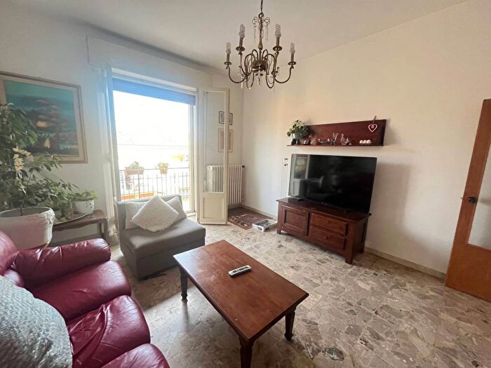 Appartamento quadrilocale in vendita in Via Faenza, Tombaccia, Pesaro