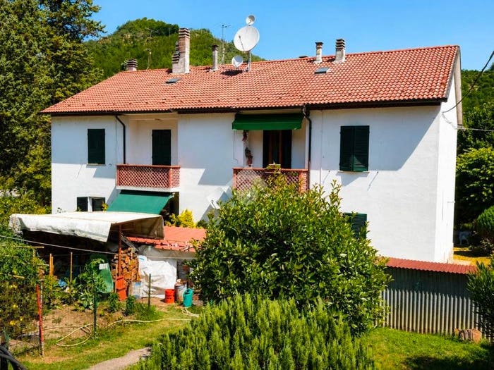 Appartamento trilocale in vendita in Piazza Mercato, Strada San Zeno, Galeata