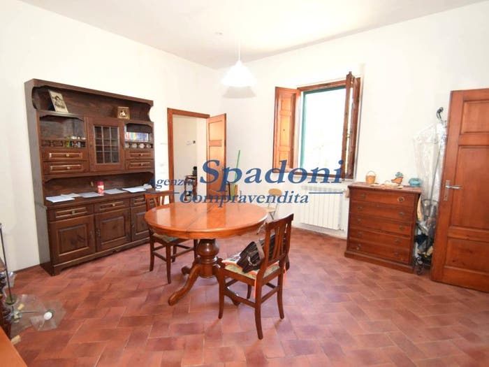 Appartamento con 5 locali in vendita in Viale Europa, Centro, Pescia