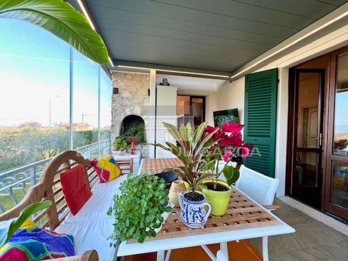 Casa quadrilocale in vendita in Via dei Lauri, Centro, San Felice del Benaco
