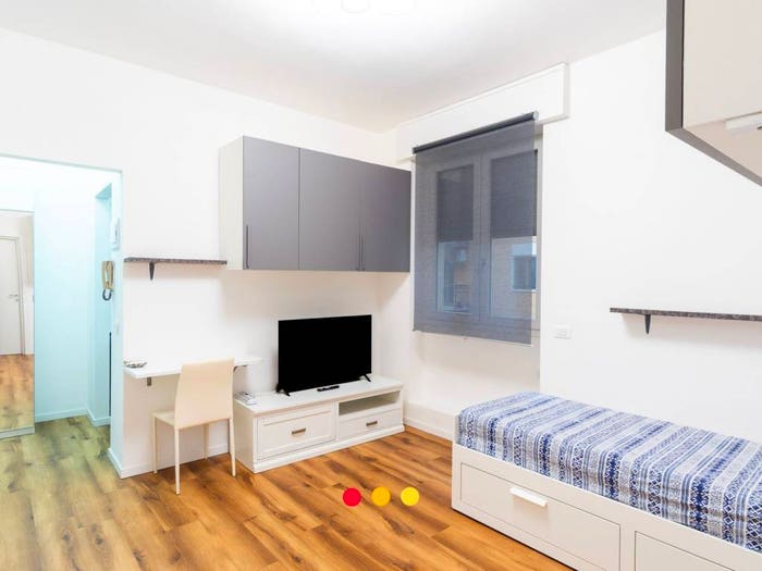 Appartamento monolocale in affitto in Via Bonaventura Zumbini, Famagosta, Milano