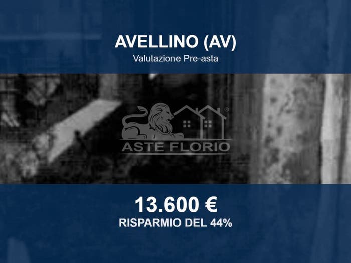 Appartamento quadrilocale in vendita in Via Santissima Trinità, Centro Storico, Avellino