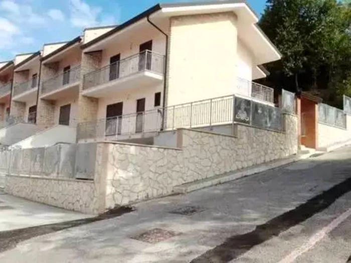Casa con 6 locali in vendita in Via Vignola, Centro, Ceprano