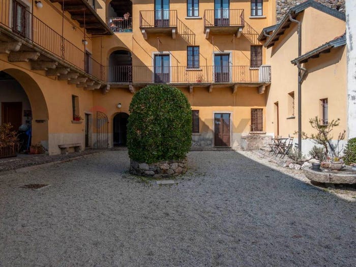 Appartamento monolocale in vendita in Via regina margherita, Centro, Gignese
