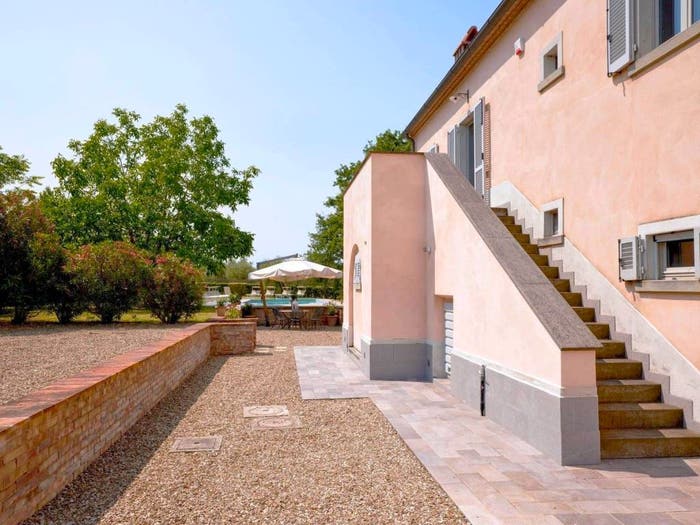 Casa con 6 locali in vendita in Case Sparse Cortona, Cortona